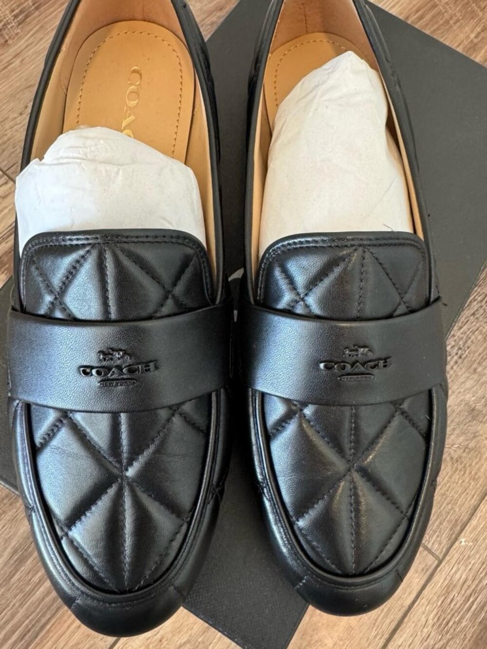 Coach Black Leather Loafer Like New Worn Once Size 8.5 (39) - Picture 7 of 10